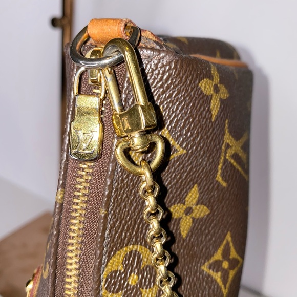($1350) Eva clutch mono crossbody - Picture 7 of 13
